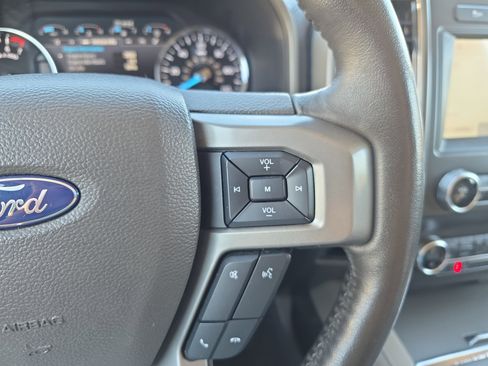Used 2021 Ford Expedition XLT RWD image 16