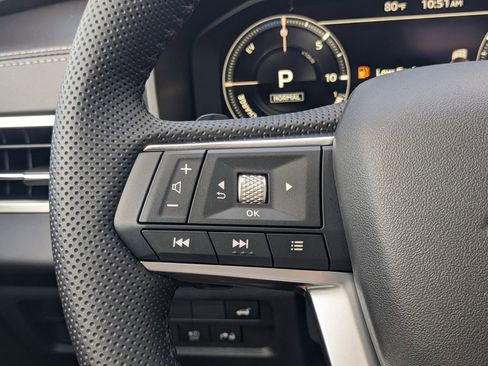 New 2025 Mitsubishi Outlander SE image 27