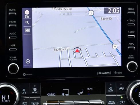 Certified 2021 Toyota Highlander XLE image 21