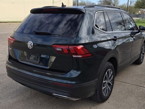 Used 2019 Volkswagen Tiguan SE image 8