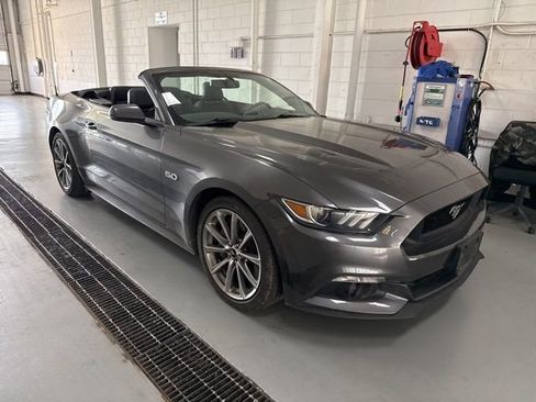 Used 2016 Ford Mustang GT Premium image 3