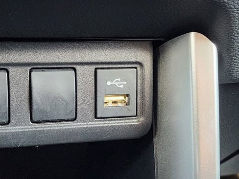 Used 2022 Toyota Corolla Cross LE image 25