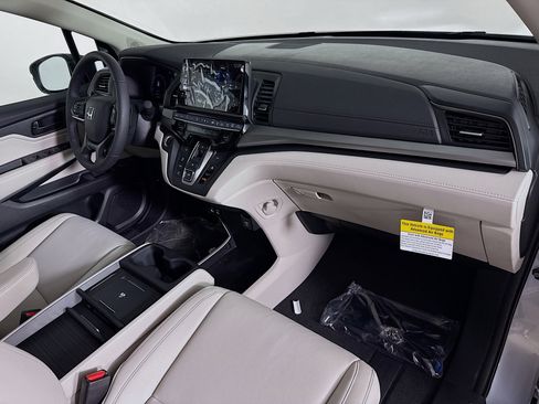 New 2026 Honda Odyssey EX-L image 38