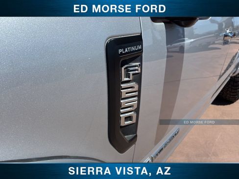 Used 2019 Ford F250 Platinum w/ Platinum Ultimate Package AWD/4WD image 4