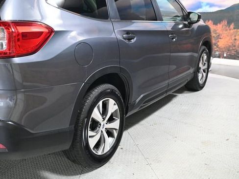 Used 2024 Subaru Ascent Premium w/ Convenience Package image 9