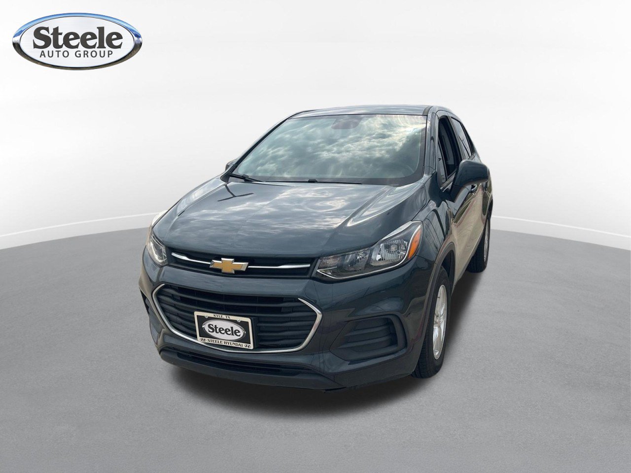 Used 2021 Chevrolet Trax LS w/ Tint and Cruise Package FWD image 1
