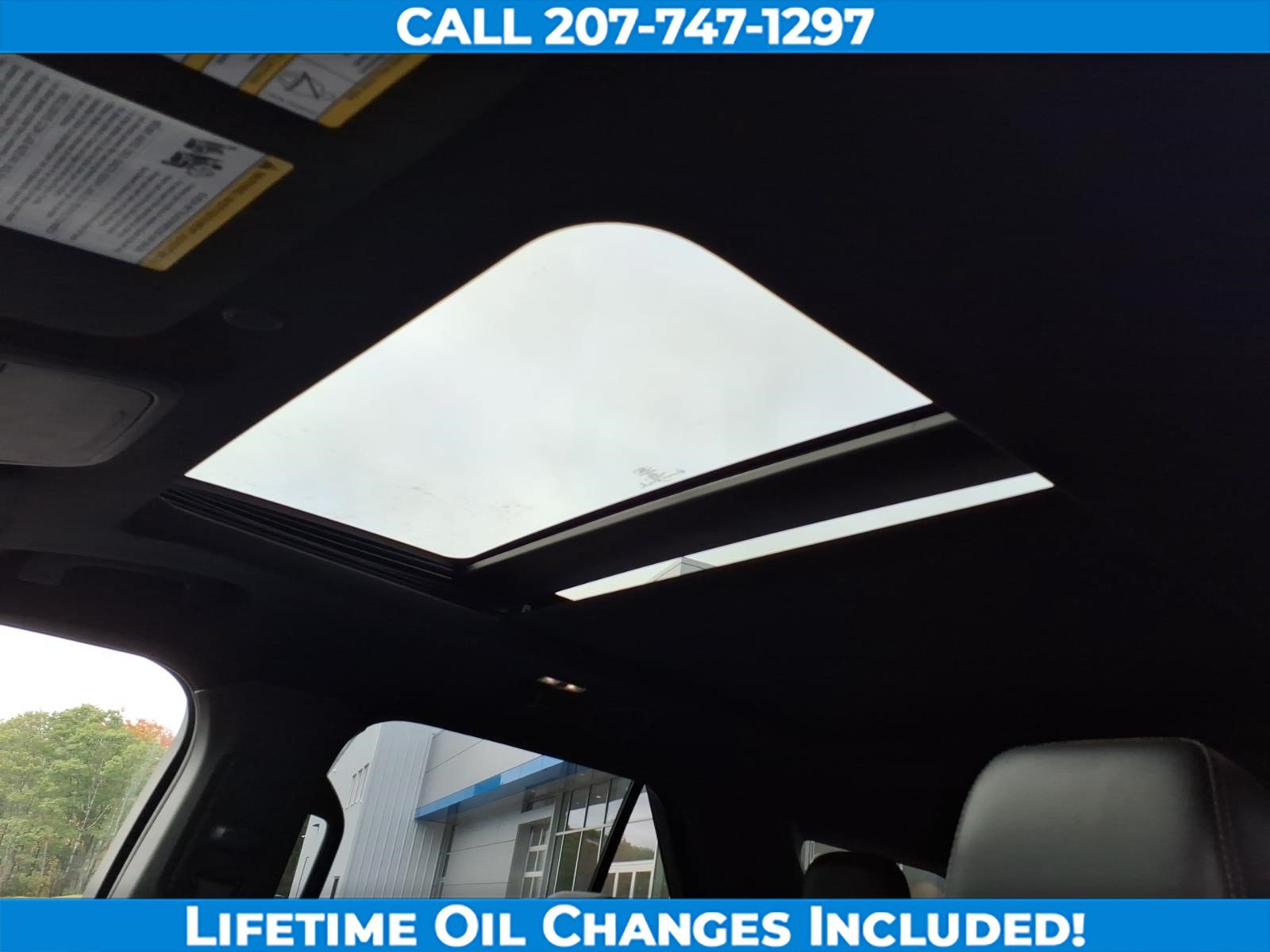 Used 2020 Ford Explorer XLT w/ Equipment Group 202A AWD/4WD image 13