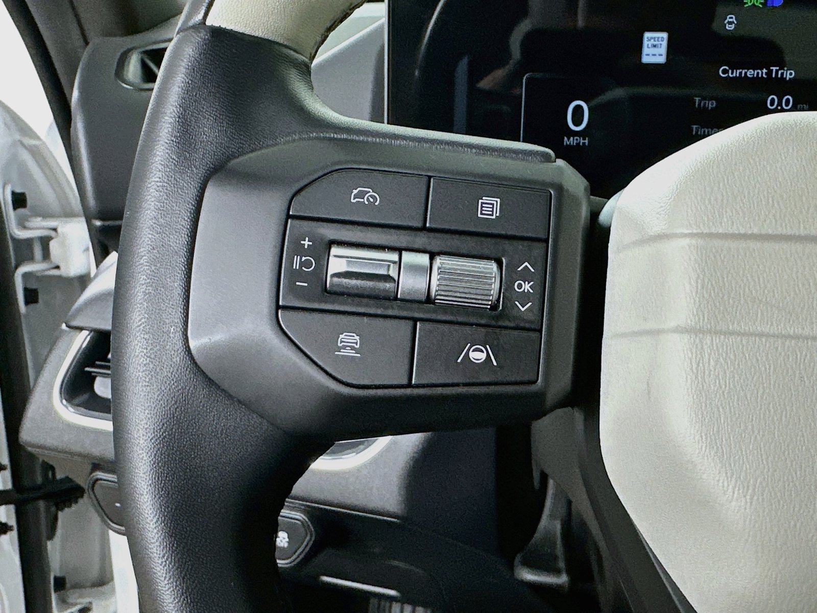 Used 2025 Kia K4 GT-Line w/ GT-Line Premium Package FWD image 18