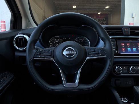 Used 2025 Nissan Versa SV FWD image 28