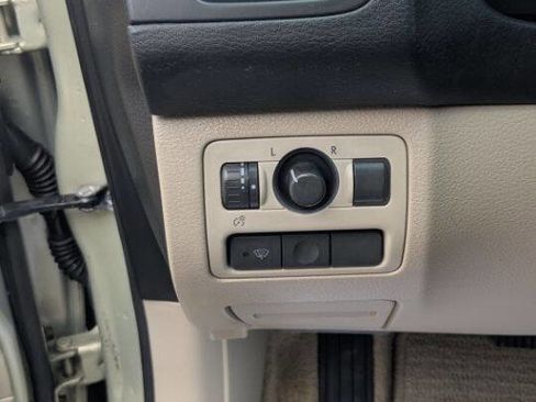 Used 2007 Subaru Outback 2.5i Limited image 34