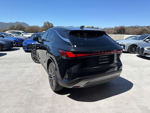 Used 2025 Lexus RX 450h AWD w/ Convenience Package image 2
