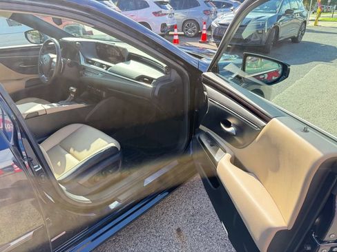 Used 2019 Lexus ES 350 w/ Premium Package FWD image 49