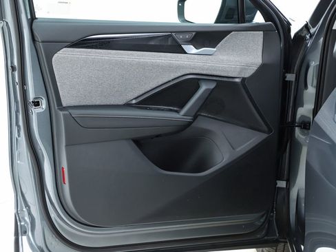 New 2026 Volkswagen Tiguan S image 55