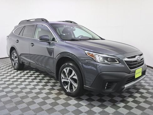 Used 2022 Subaru Outback Limited w/ Popular Package #2 AWD/4WD image 8