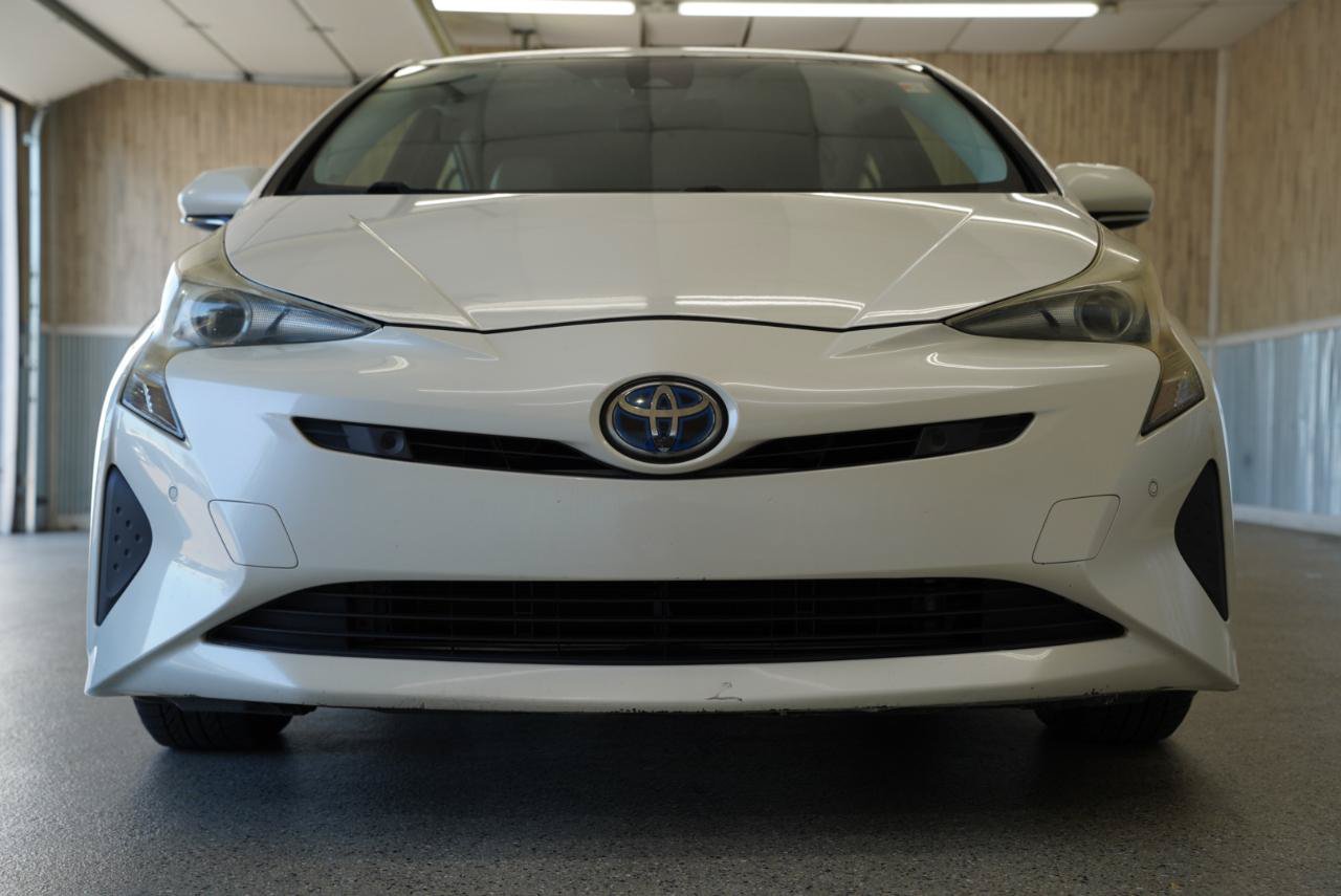 Used 2017 Toyota Prius Two w/ Prius Two Safety Plus Package FWD image 3