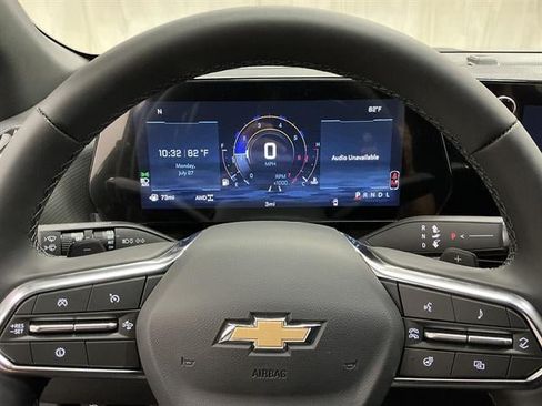 New 2027 Chevrolet Equinox LT w/ LPO, Floor Liner Package AWD/4WD image 13