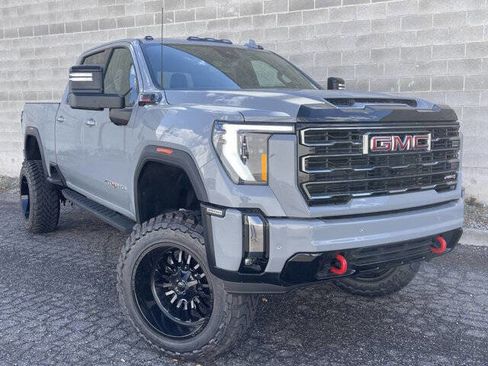 Used 2024 GMC Sierra 3500 AT4 w/ AT4 Premium Plus Package AWD/4WD image 2