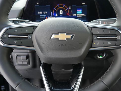 Used 2025 Chevrolet Tahoe High Country image 9