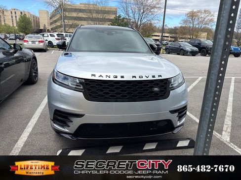 Used 2023 Land Rover Range Rover Velar R-Dynamic S image 6