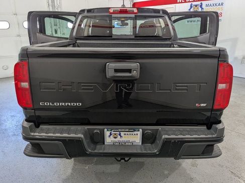 Used 2022 Chevrolet Colorado LT w/ LT Convenience Package image 14