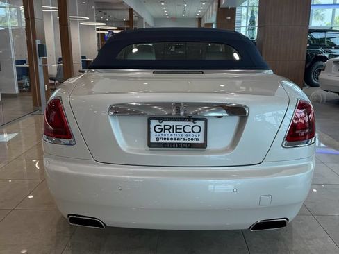Used 2017 Rolls-Royce Dawn RWD image 10