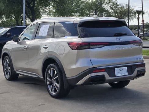 Certified 2023 INFINITI QX60 Luxe w/ Cargo Package FWD image 3