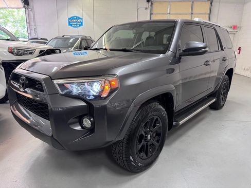Used 2016 Toyota 4Runner SR5 Premium RWD image 7