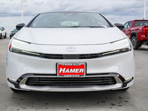 New 2026 Toyota Prius Plug-In Hybrid FWD image 2