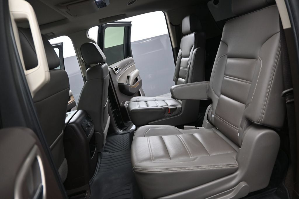 Used 2019 GMC Yukon XL Denali w/ Denali Ultimate Package RWD image 15