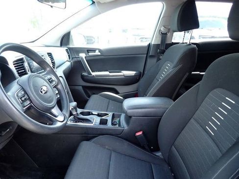 Used 2018 Kia Sportage LX AWD/4WD image 11