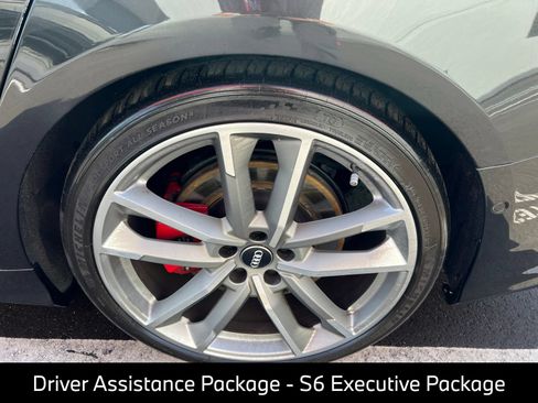 Used 2020 Audi S6 Premium Plus w/ S Sport Package AWD/4WD image 13