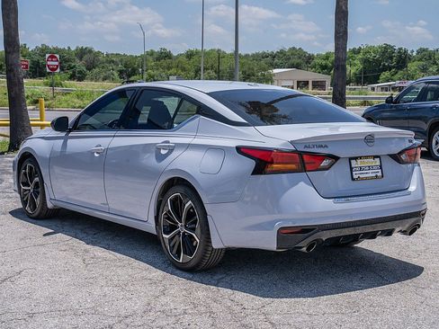 Used 2023 Nissan Altima 2.5 SR FWD image 7