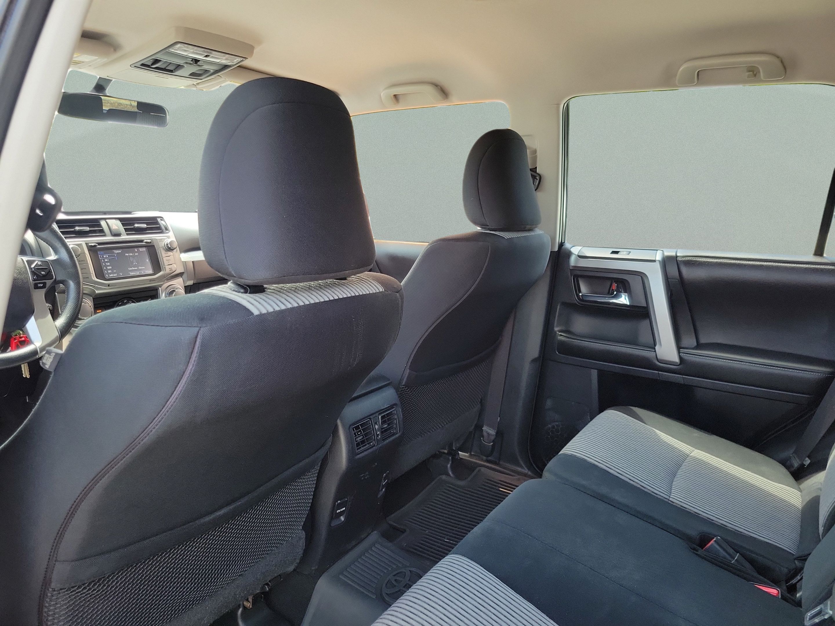 Used 2016 Toyota 4Runner SR5 RWD image 14