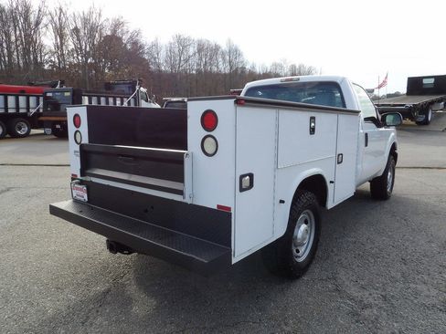 Used 2015 Ford F250 XL image 7