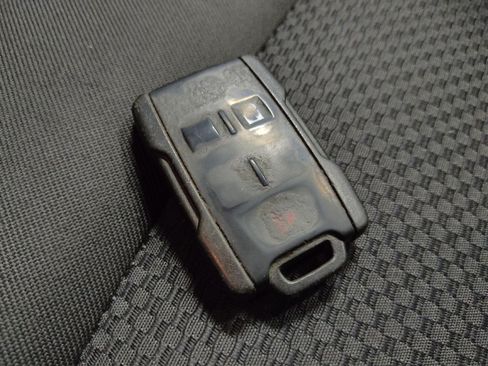 Used 2020 Chevrolet Colorado LT RWD image 32