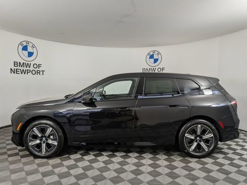 New 2026 BMW iX xDrive45 w/ Premium Package image 9