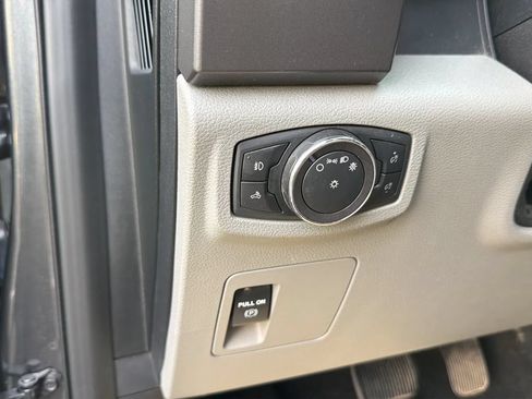 Used 2019 Ford F150 XLT RWD image 20
