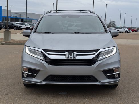 Used 2019 Honda Odyssey Touring image 2
