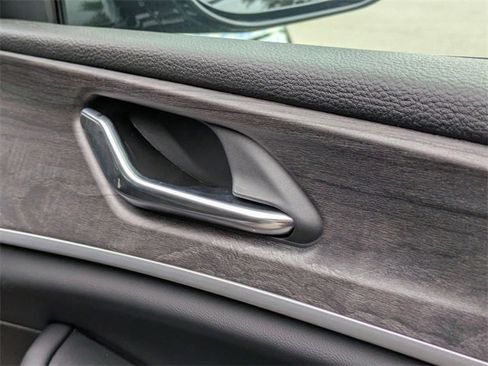 New 2025 Jeep Grand Cherokee L Limited w/ Luxury Tech Group II image 34