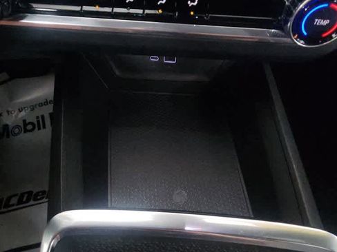 Used 2025 Chevrolet Equinox LT image 26