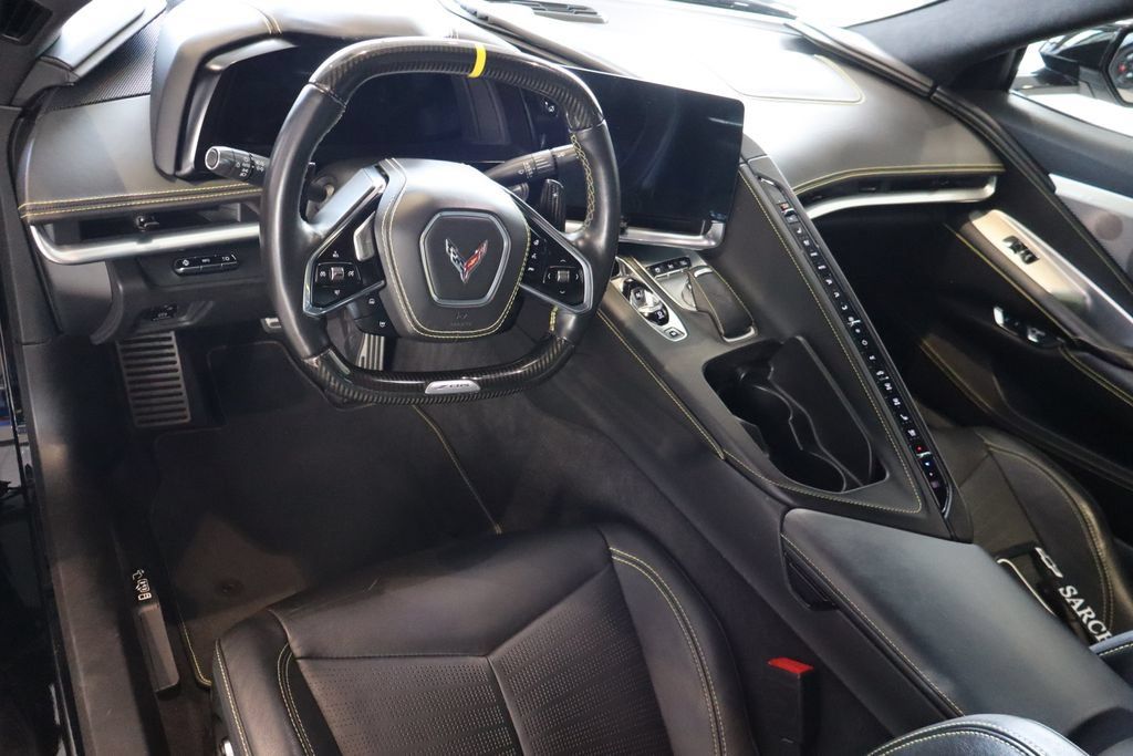 Used 2023 Chevrolet Corvette Z06 RWD image 6