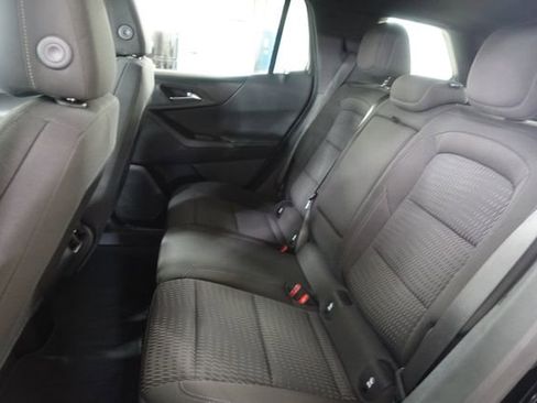 Used 2025 Chevrolet Equinox LT image 19