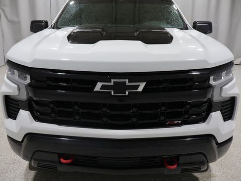 Used 2023 Chevrolet Silverado 1500 LT Trail Boss w/ Protection Package AWD/4WD image 9