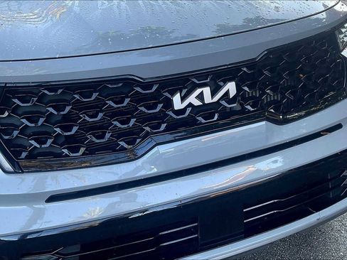 Used 2022 Kia Sorento EX w/ Panoramic Sunroof Package image 30