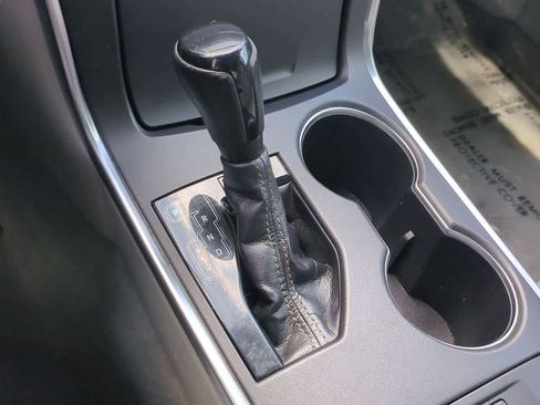 Used 2017 Toyota Camry XLE image 31