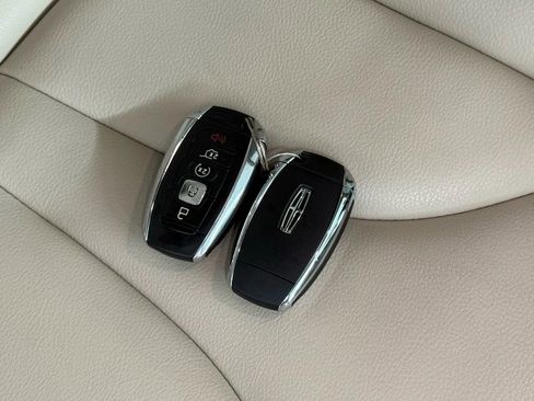 Used 2019 Lincoln MKC Premiere image 50