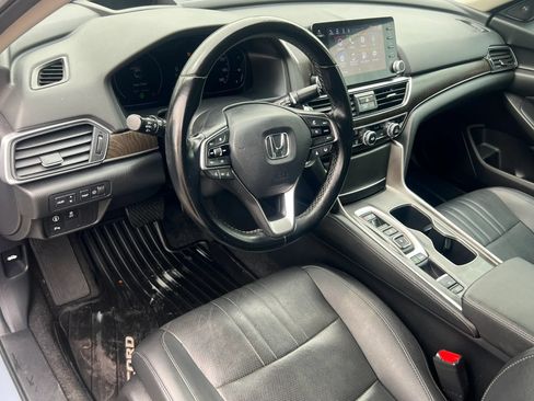 Used 2021 Honda Accord Touring image 14