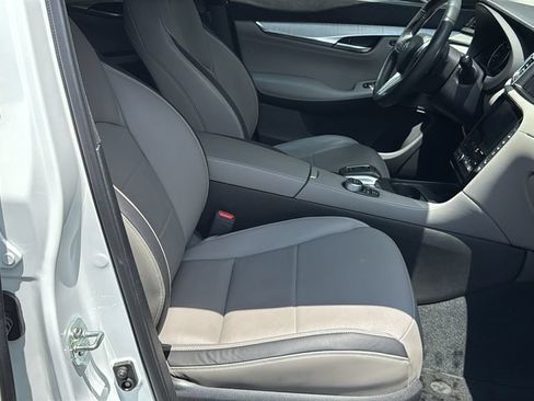 Used 2023 INFINITI QX50 Sensory AWD/4WD image 10