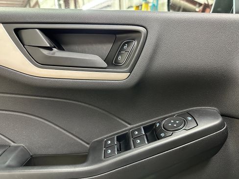 Certified 2022 Ford Escape S image 10