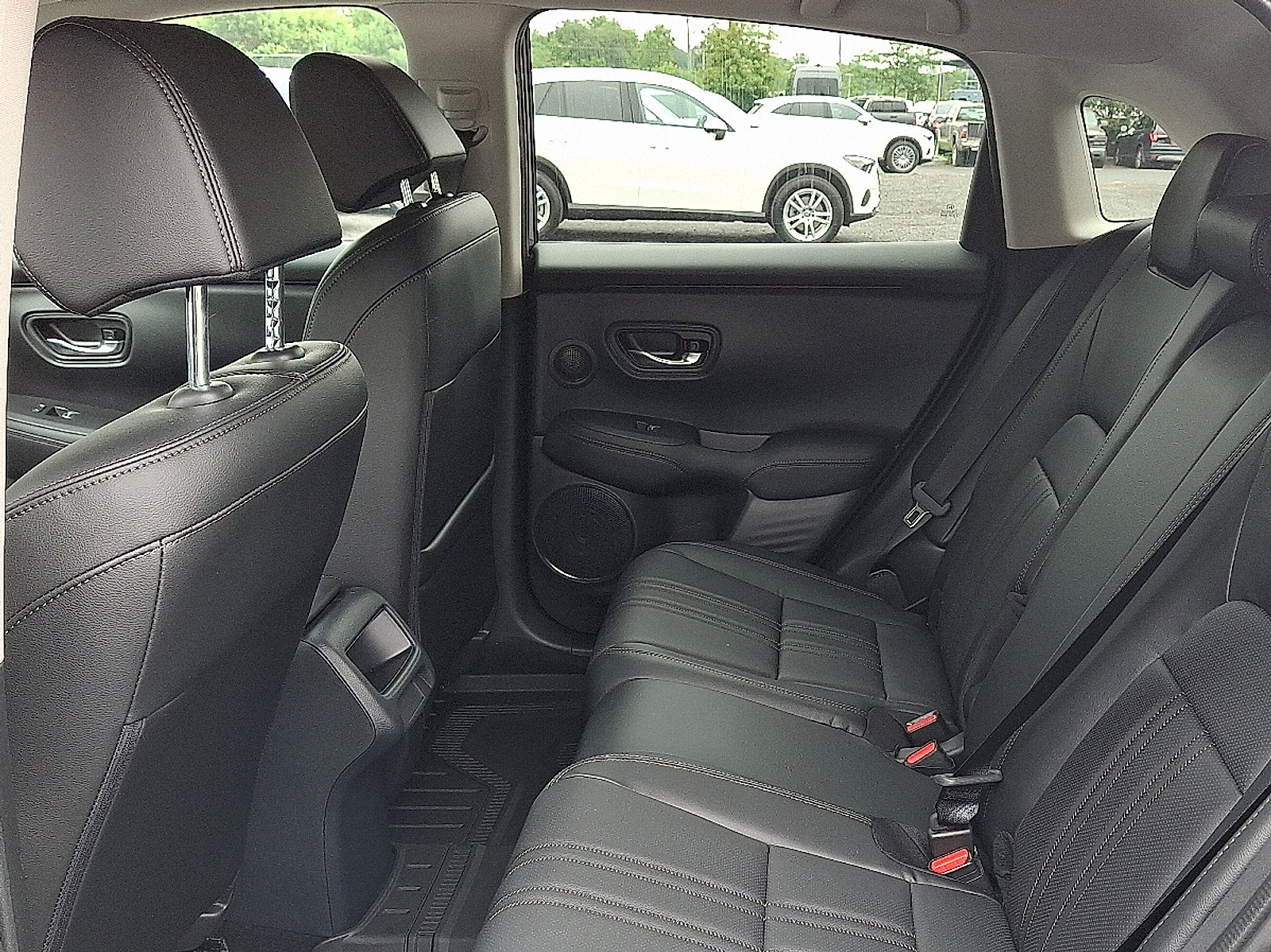 New 2027 Honda HR-V EX-L image 9